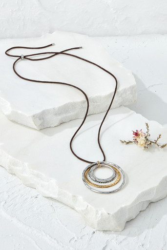 Mixed Metal Circle Necklace